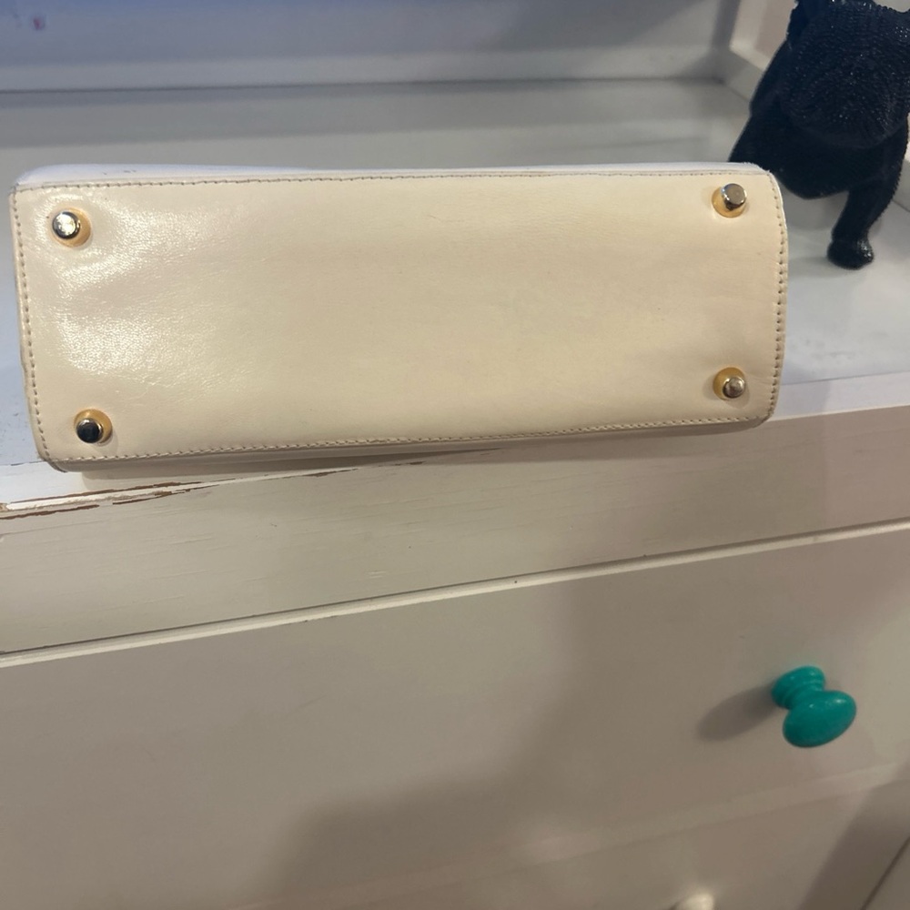 St. John Collection Cream Mini Bag - Picture 4 of 4